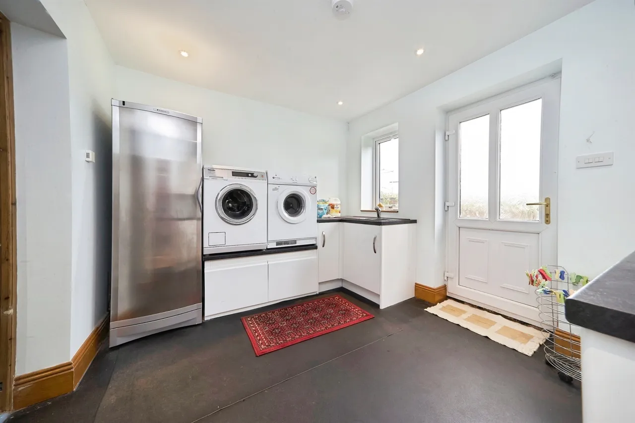 Lees Close, Cullingworth, BD13, photo 5
