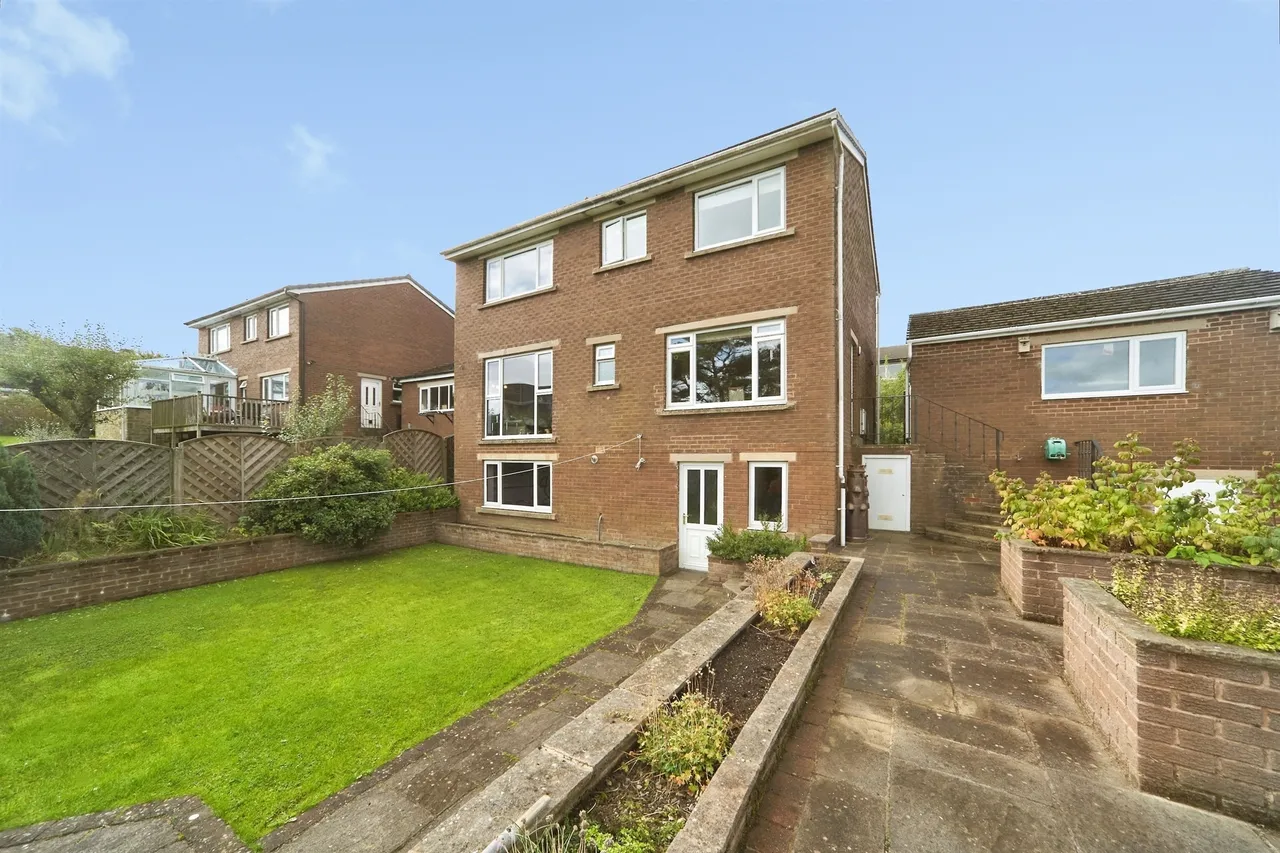 Lees Close, Cullingworth, BD13, photo 24