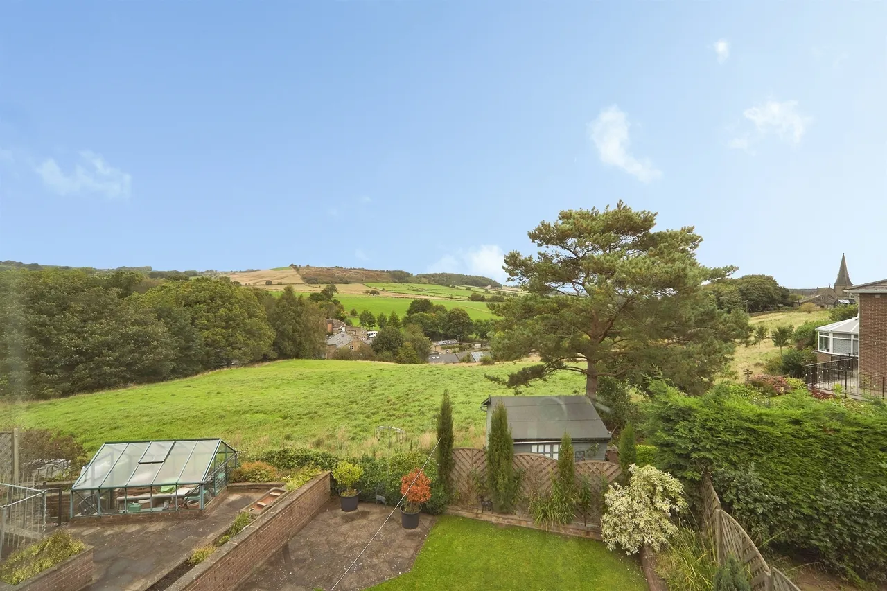 Lees Close, Cullingworth, BD13, photo 23