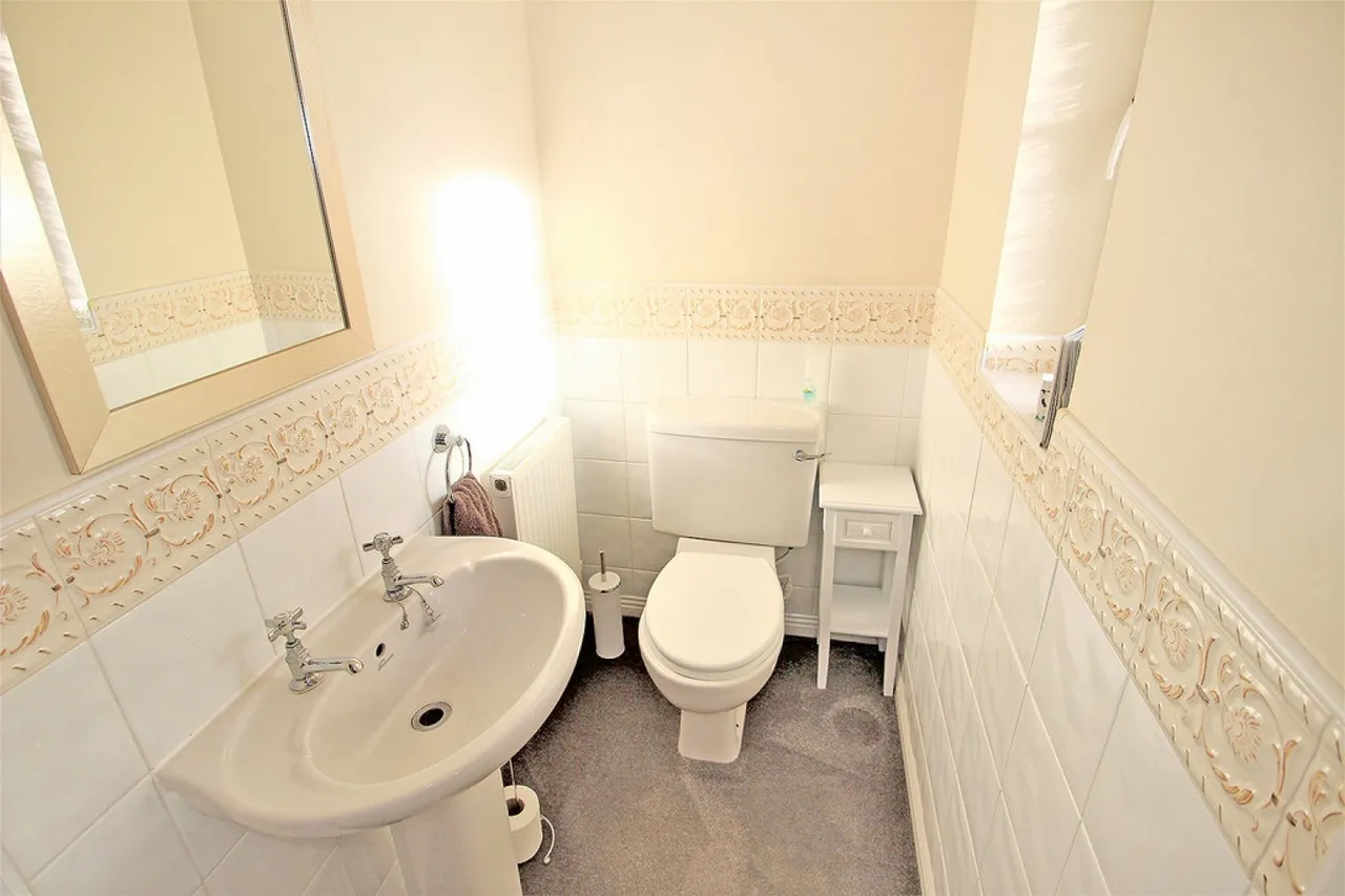 Paxmans Road, Westbury, photo 7