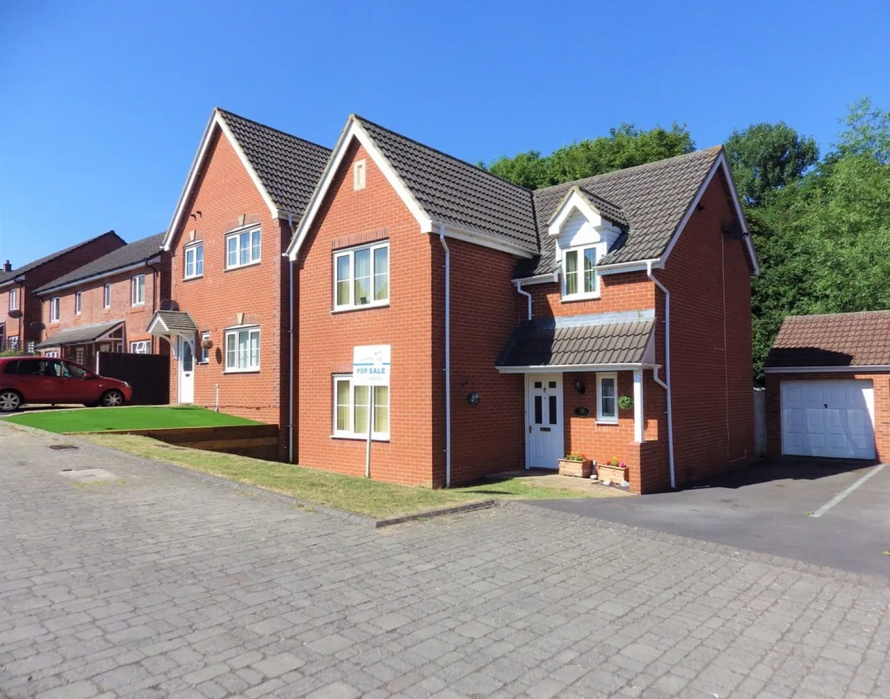 4 bed house for sale — Paxmans Road, Westbury