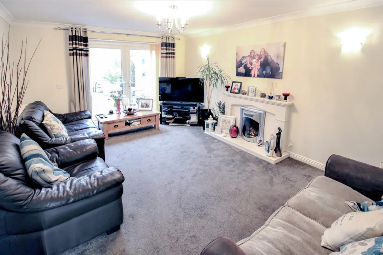 Paxmans Road, Westbury, photo 2