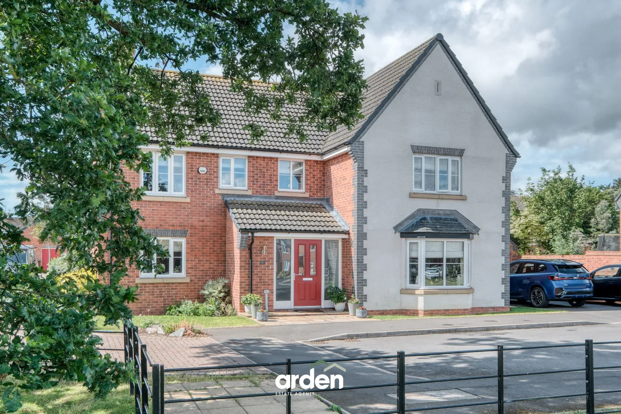 5 bed house for sale, Cotswold Crescent, Fernhill Heath, WR3