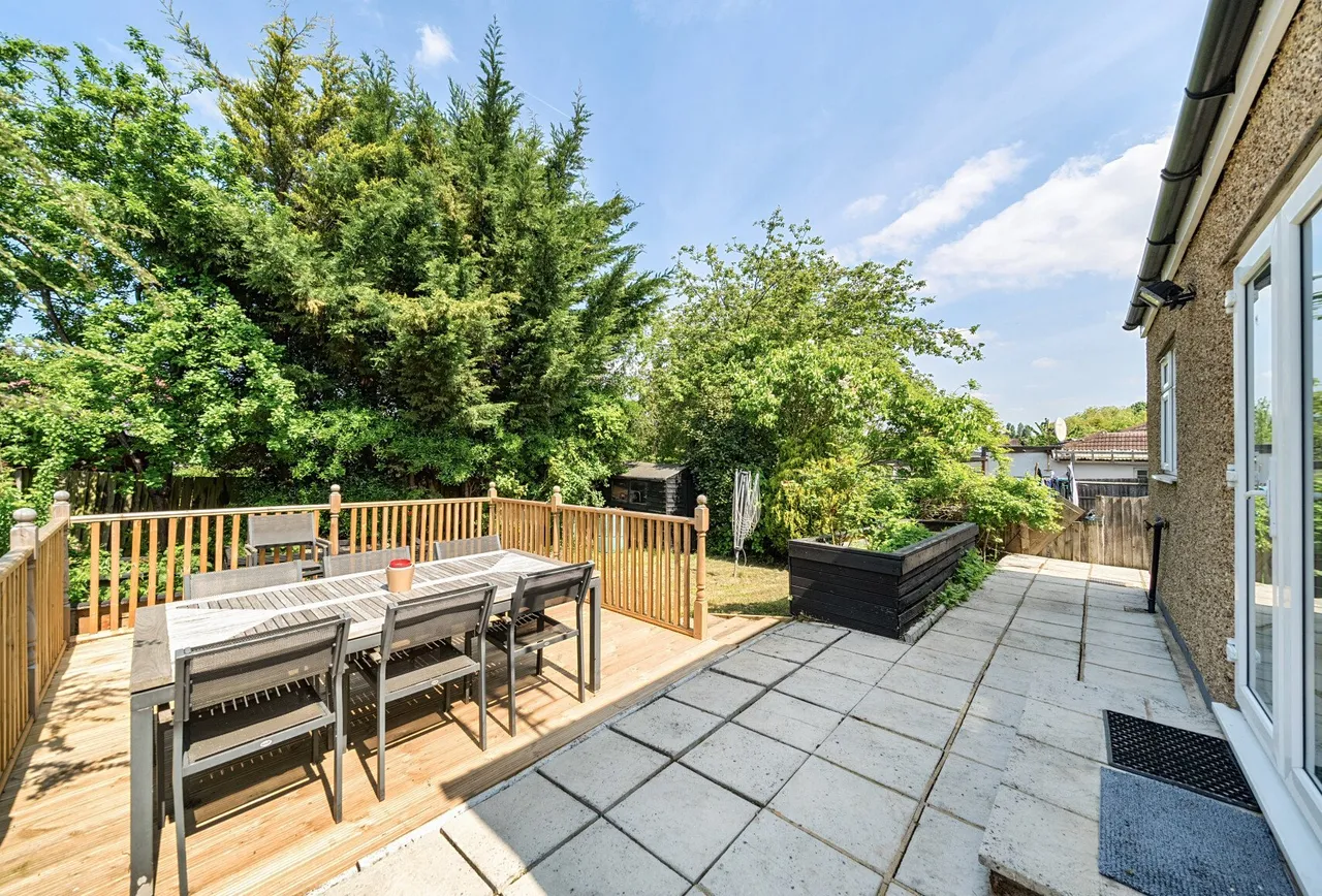 Tudor Close, London, NW9 8SU, photo 6