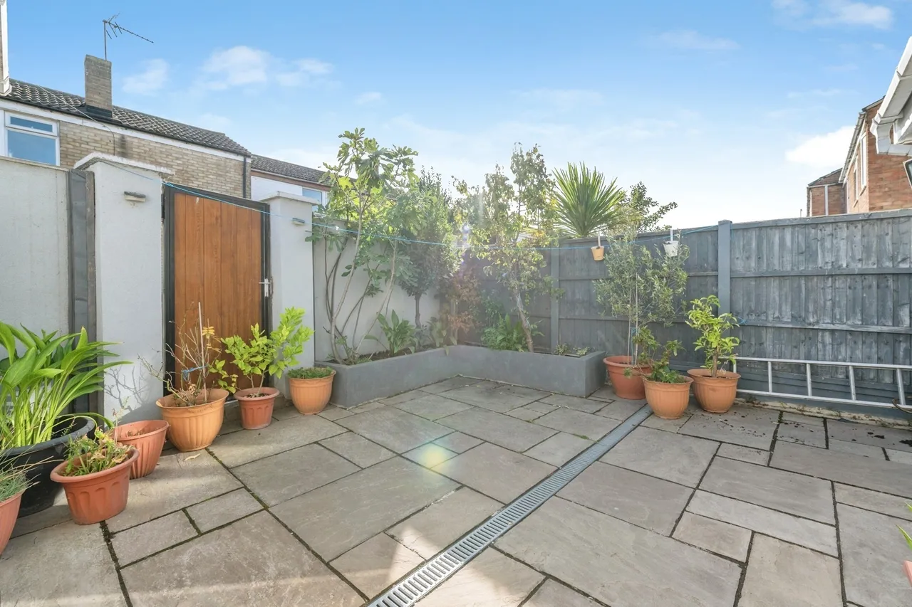 Wordsworth Close, Tilbury, RM18, photo 23