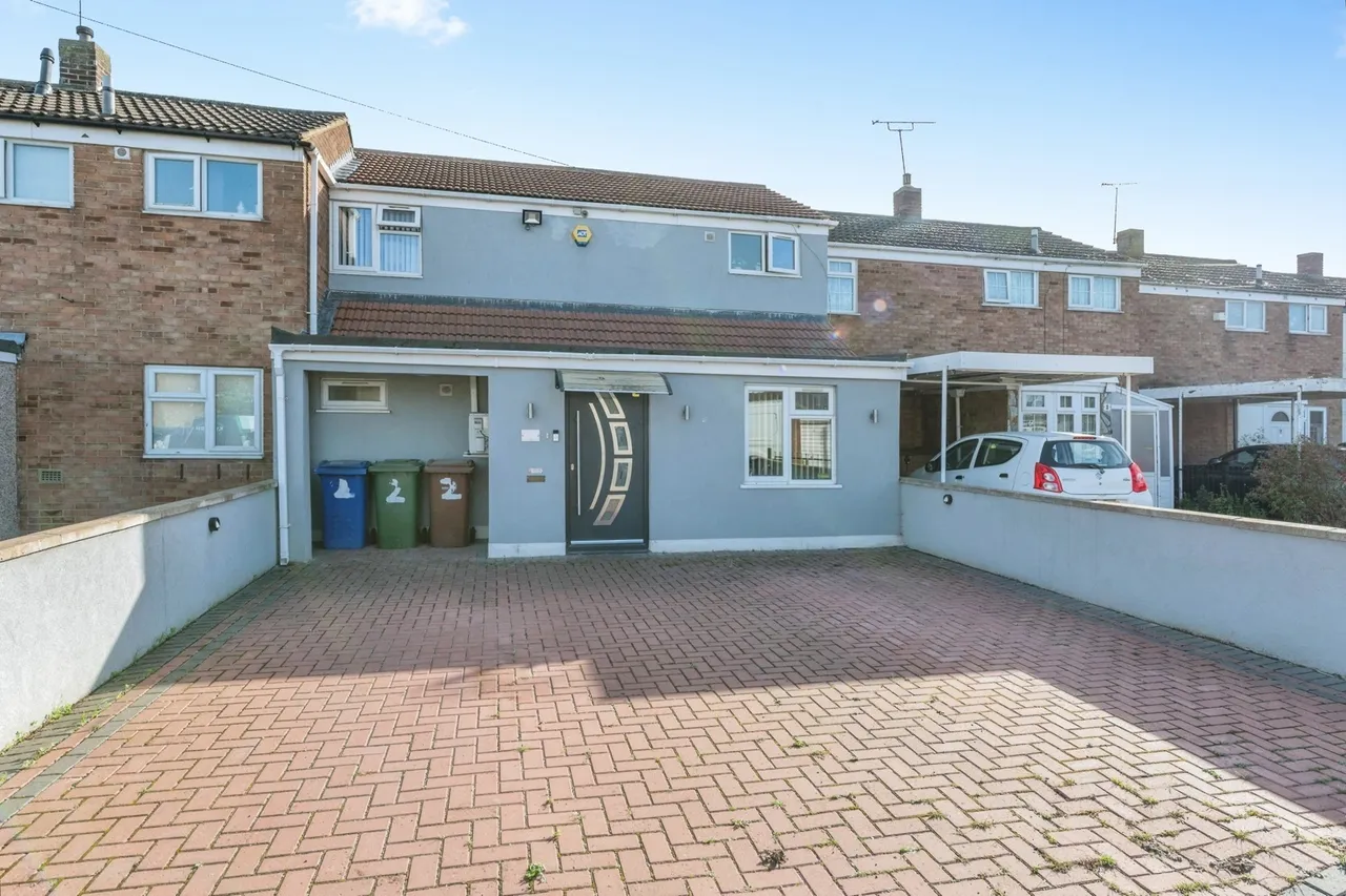 Wordsworth Close, Tilbury, RM18, photo 24
