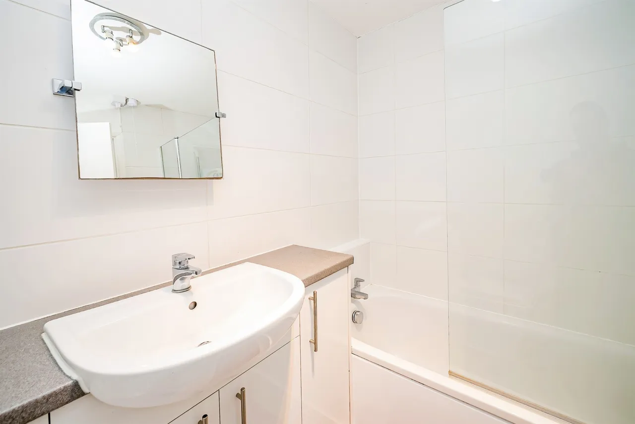 Lowestoft Drive, Slough, SL1, photo 7