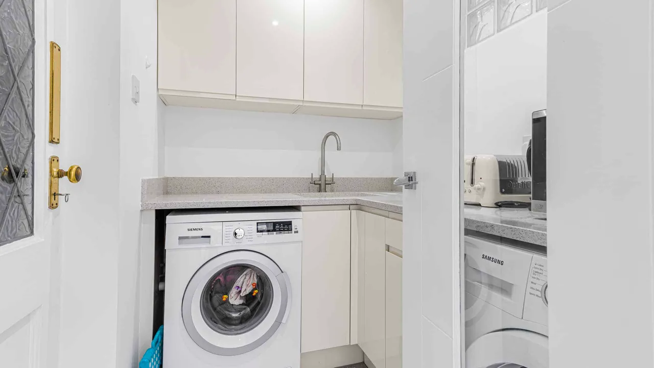 Midgley Drive, Sutton Coldfield, Sutton Coldfield, B74 2TW, photo 10