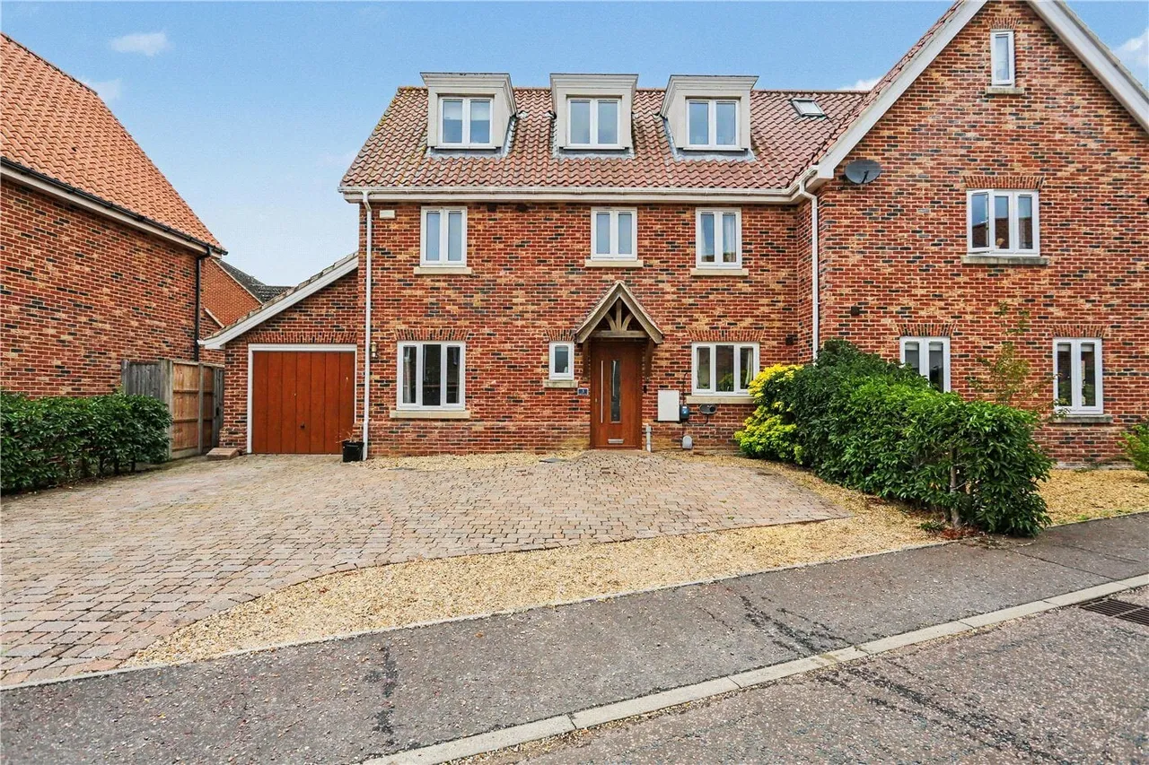 The Meadows, Hethersett, NR9, photo 24
