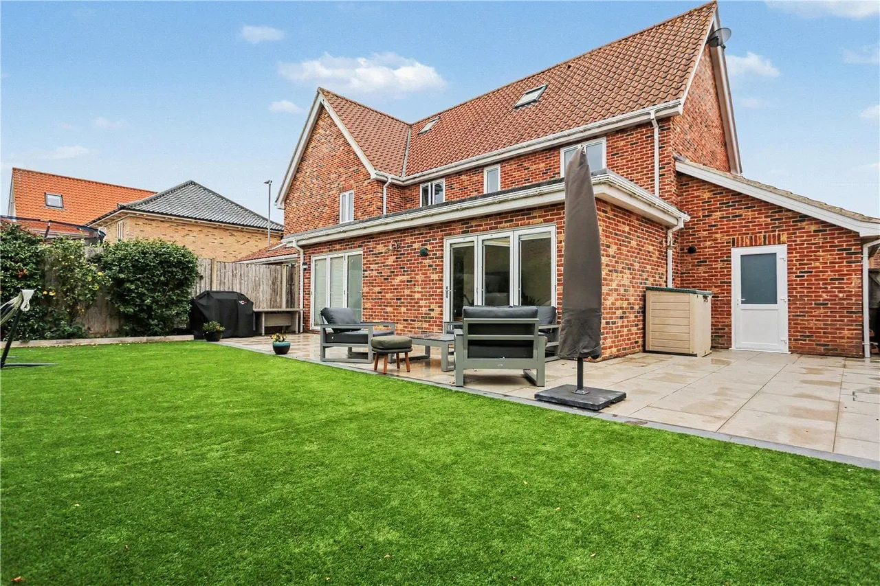 The Meadows, Hethersett, NR9, photo 19