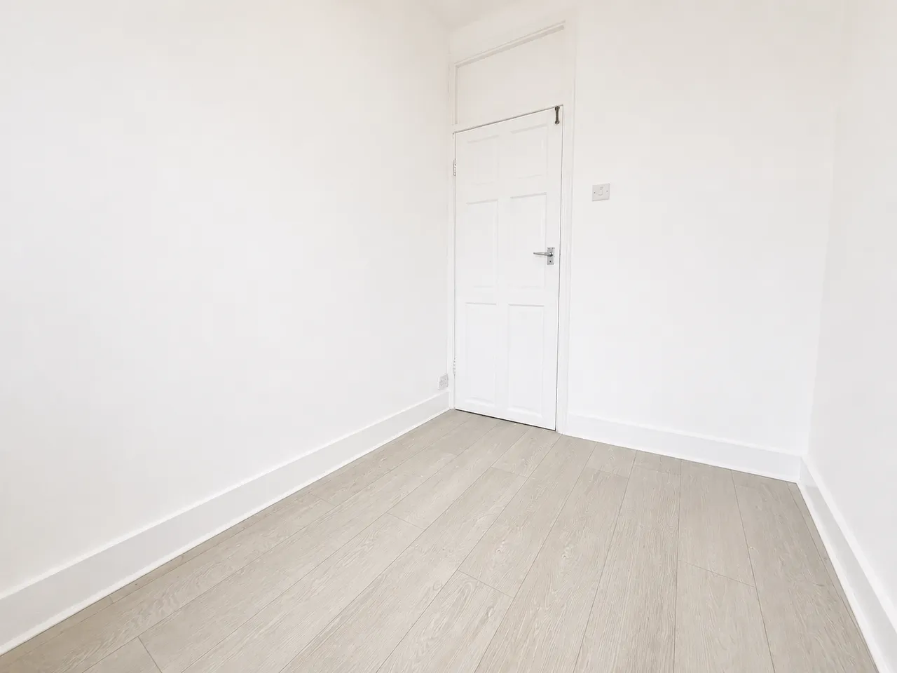 Cavenham Gardens, Ilford, IG1, photo 15