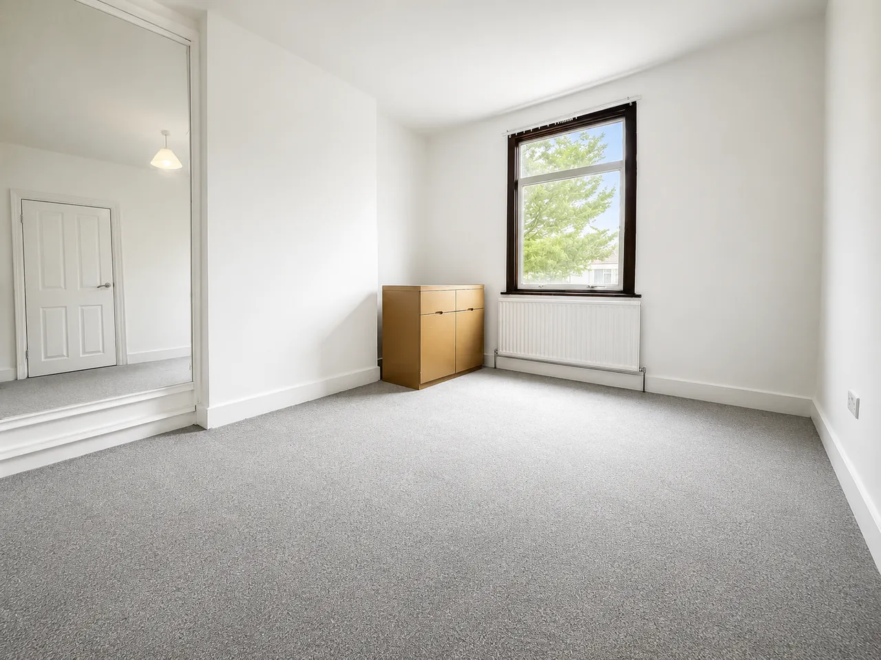 Cavenham Gardens, Ilford, IG1, photo 4