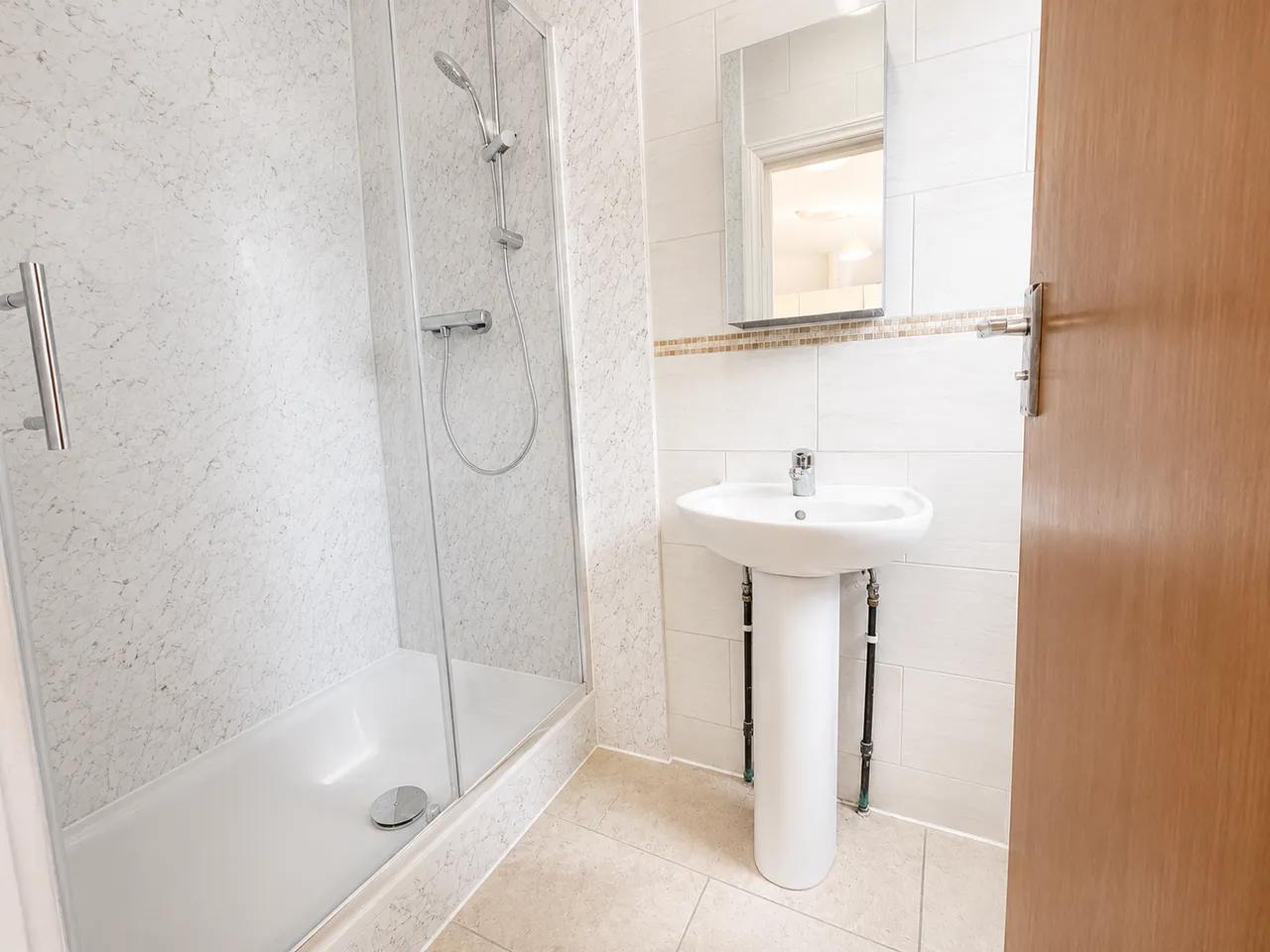 Cavenham Gardens, Ilford, IG1, photo 19