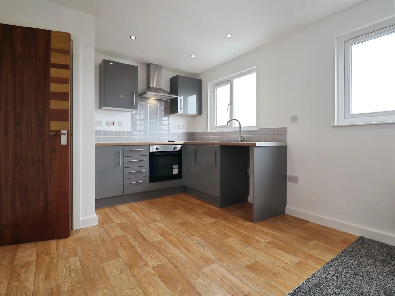 Holton Road, Barry, CF63, photo 5