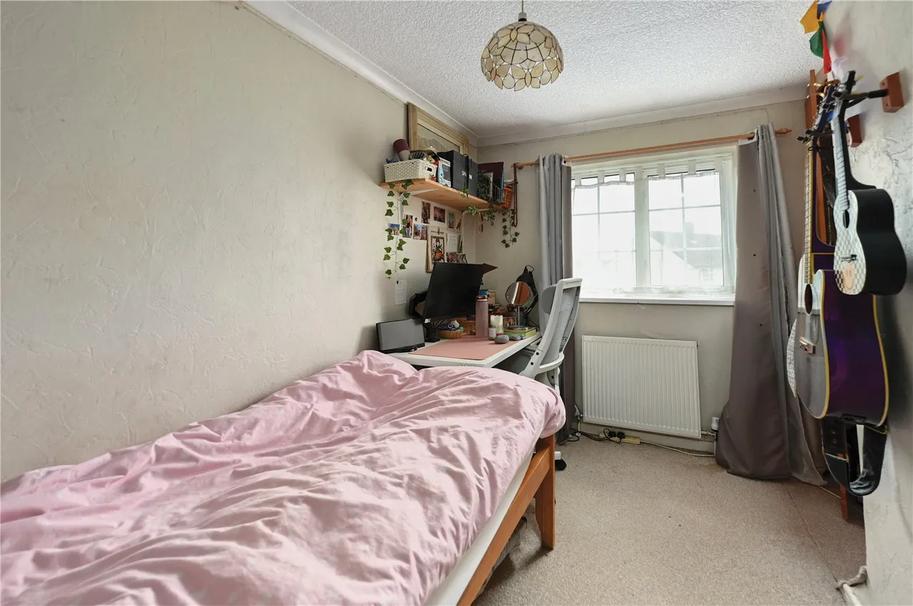 Clayton Road, Farnborough, Hampshire, GU14 9DF, photo 10