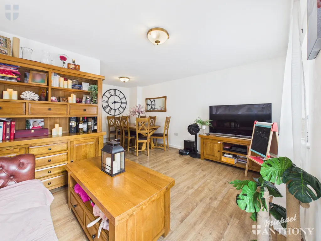 Wiseman Close, Aylesbury, HP21, photo 11