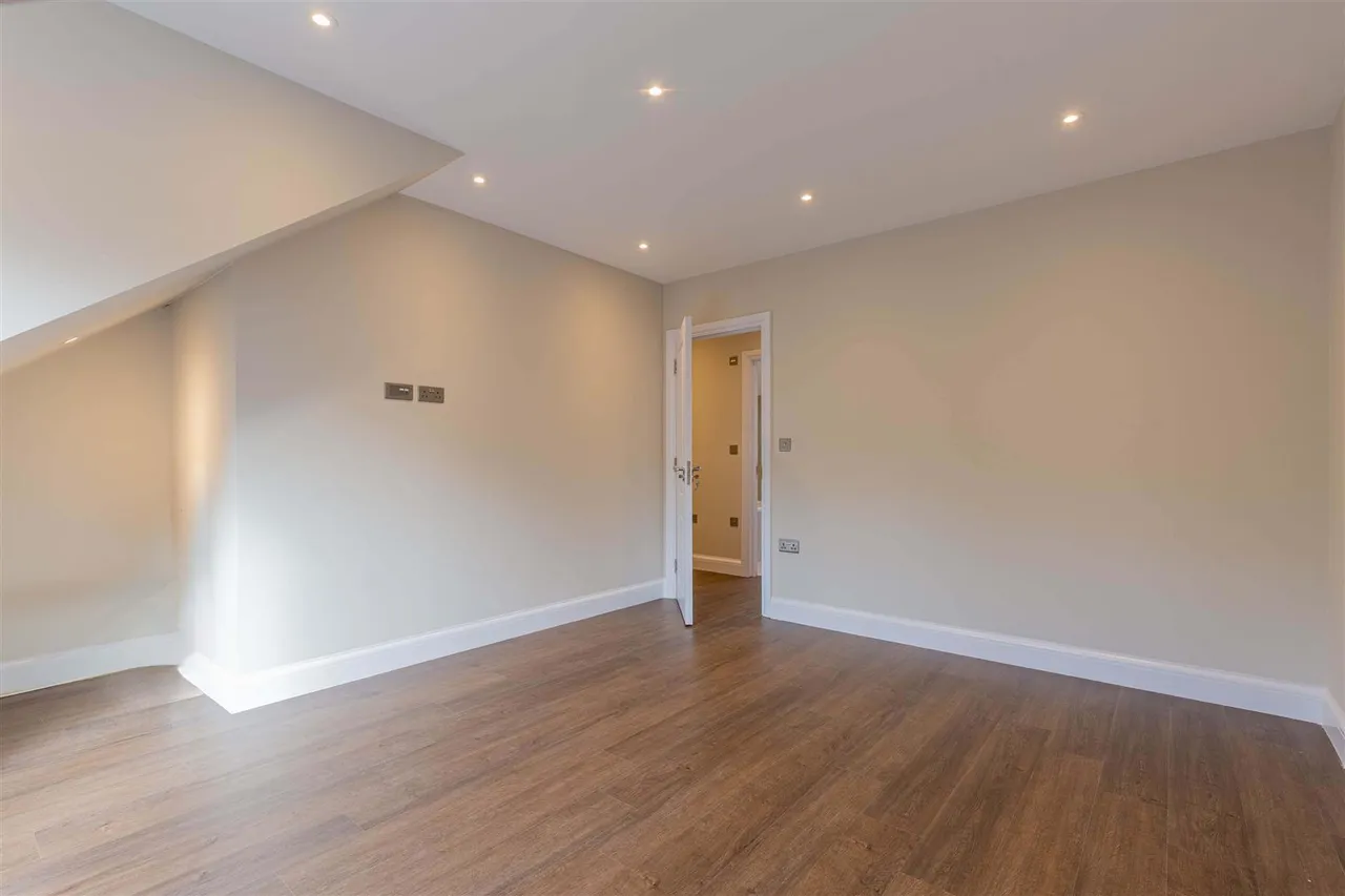 North Drive, Hounslow, photo 7