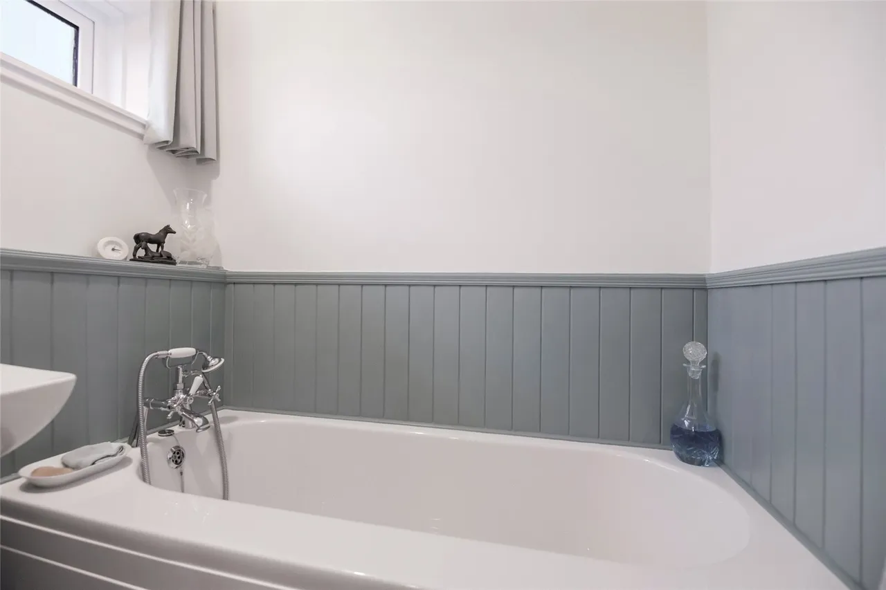 Weaver Lane, Kilbarchan, PA10, photo 15