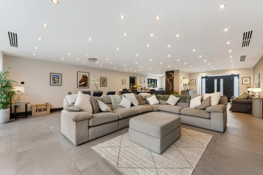Collingham Gardens, London, SW5, photo 2