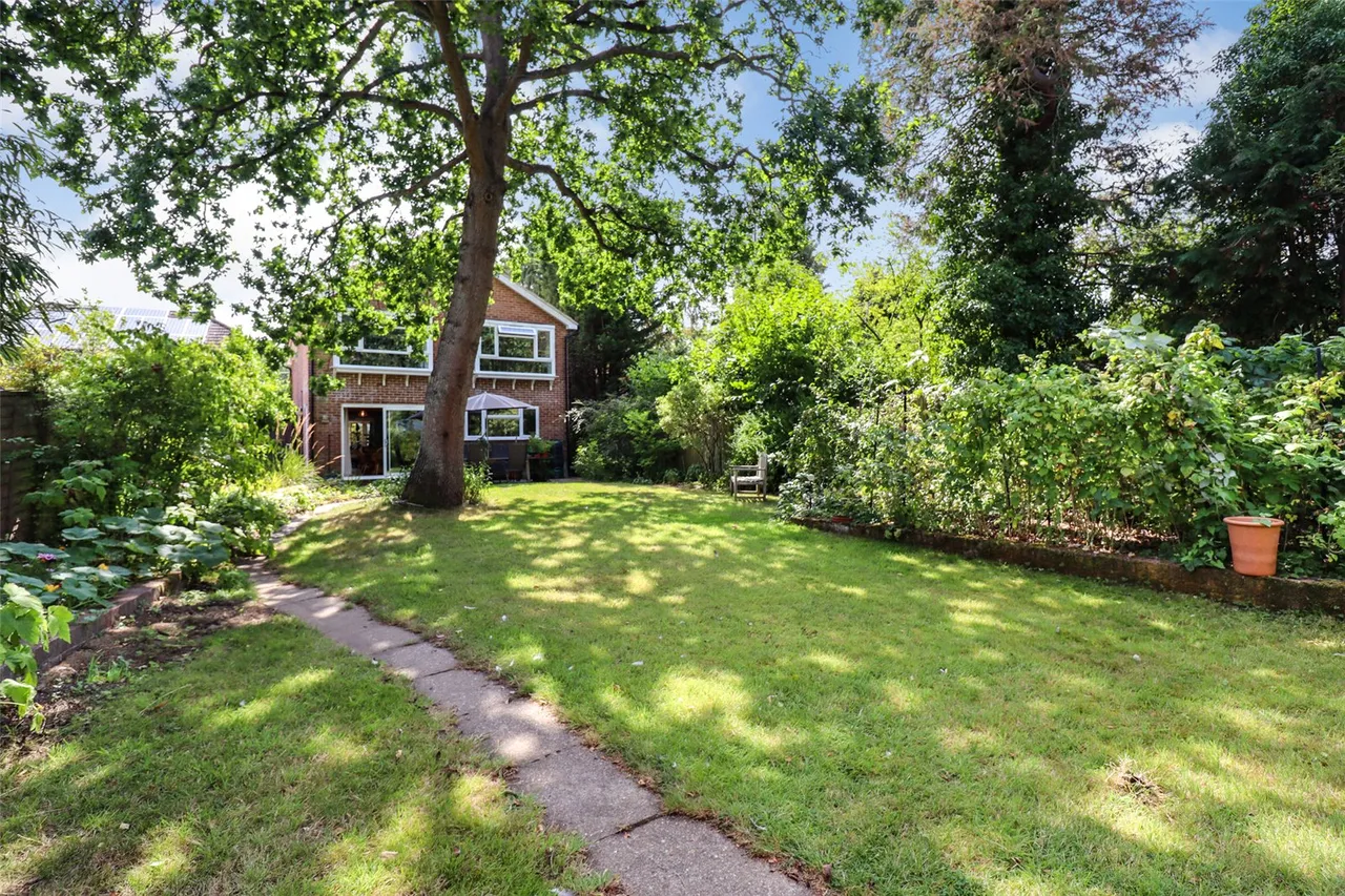 Westover Road, Fleet, Hampshire, GU51 3DG, photo 3