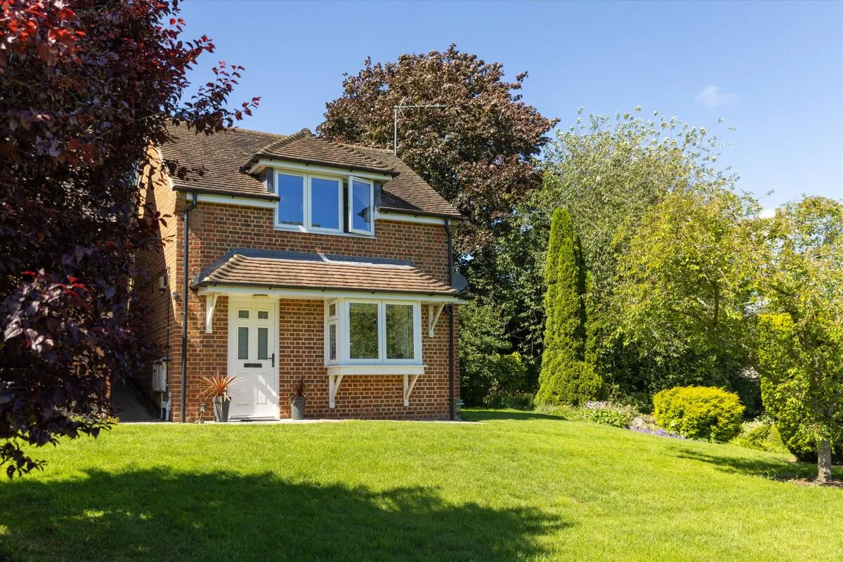 Rawlingswell Lane, St. Martins, SN8, photo 24