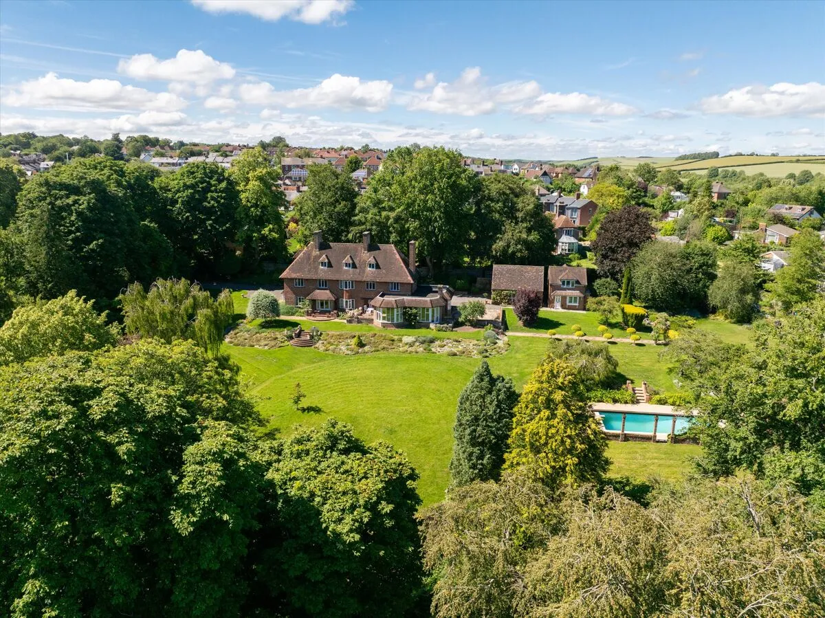 Rawlingswell Lane, St. Martins, SN8, photo 15