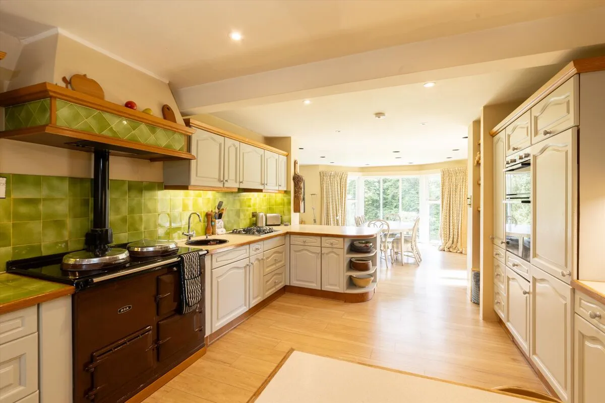 Rawlingswell Lane, St. Martins, SN8, photo 8