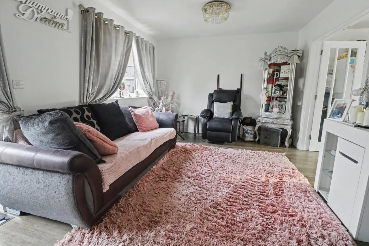Main Road, Filby, photo 8