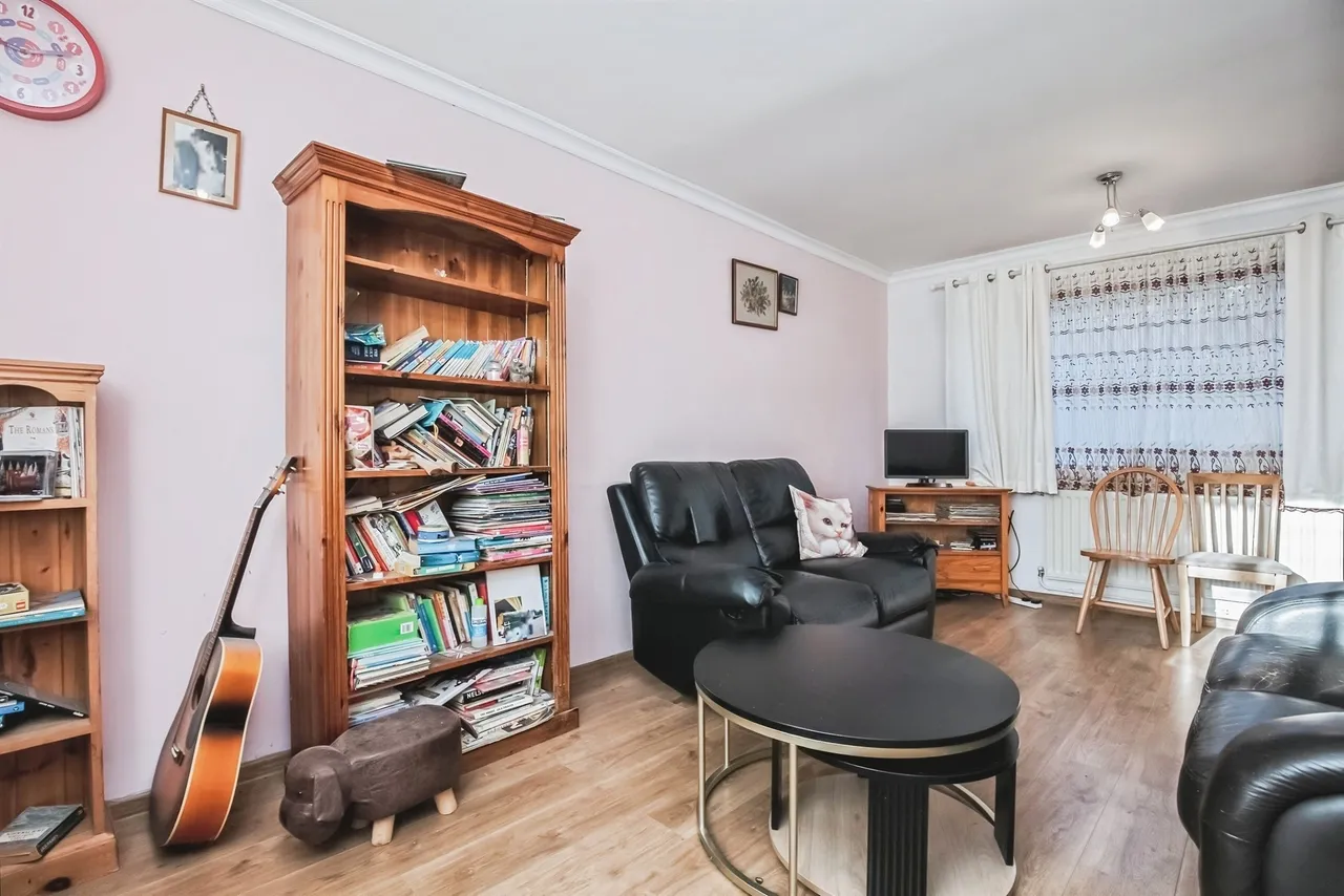 Alder Close, Desborough, NN14, photo 6
