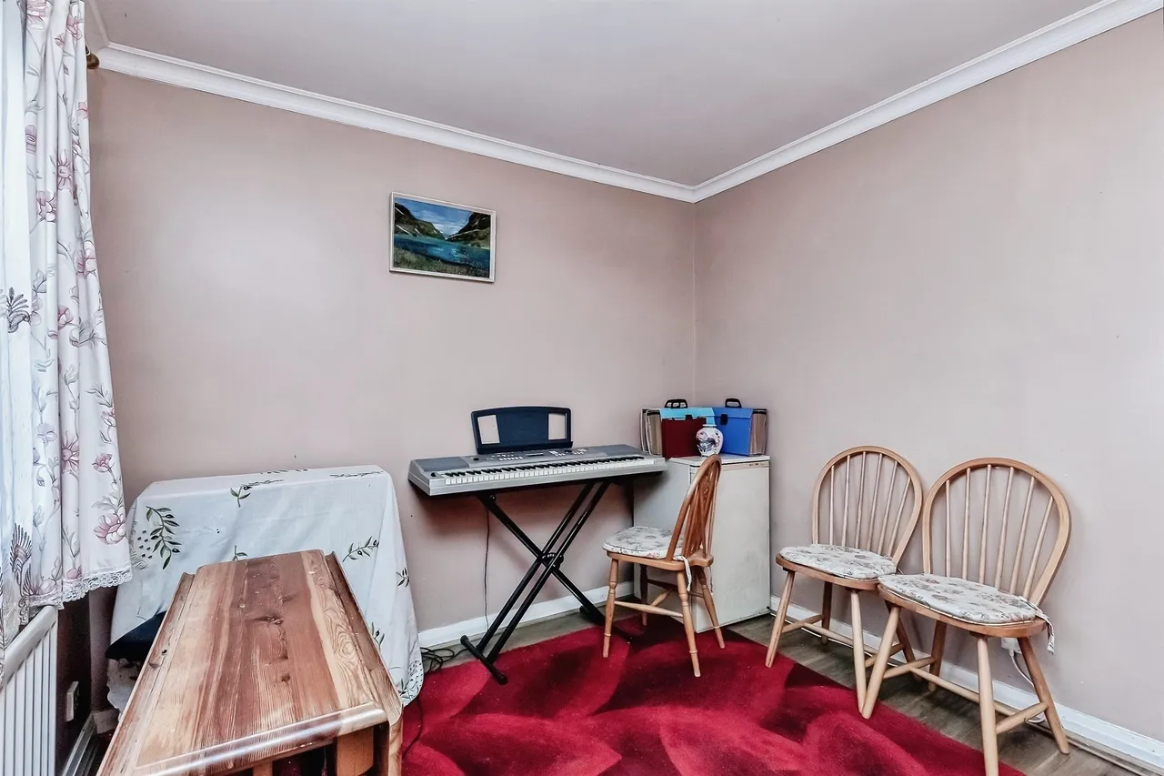 Alder Close, Desborough, NN14, photo 9