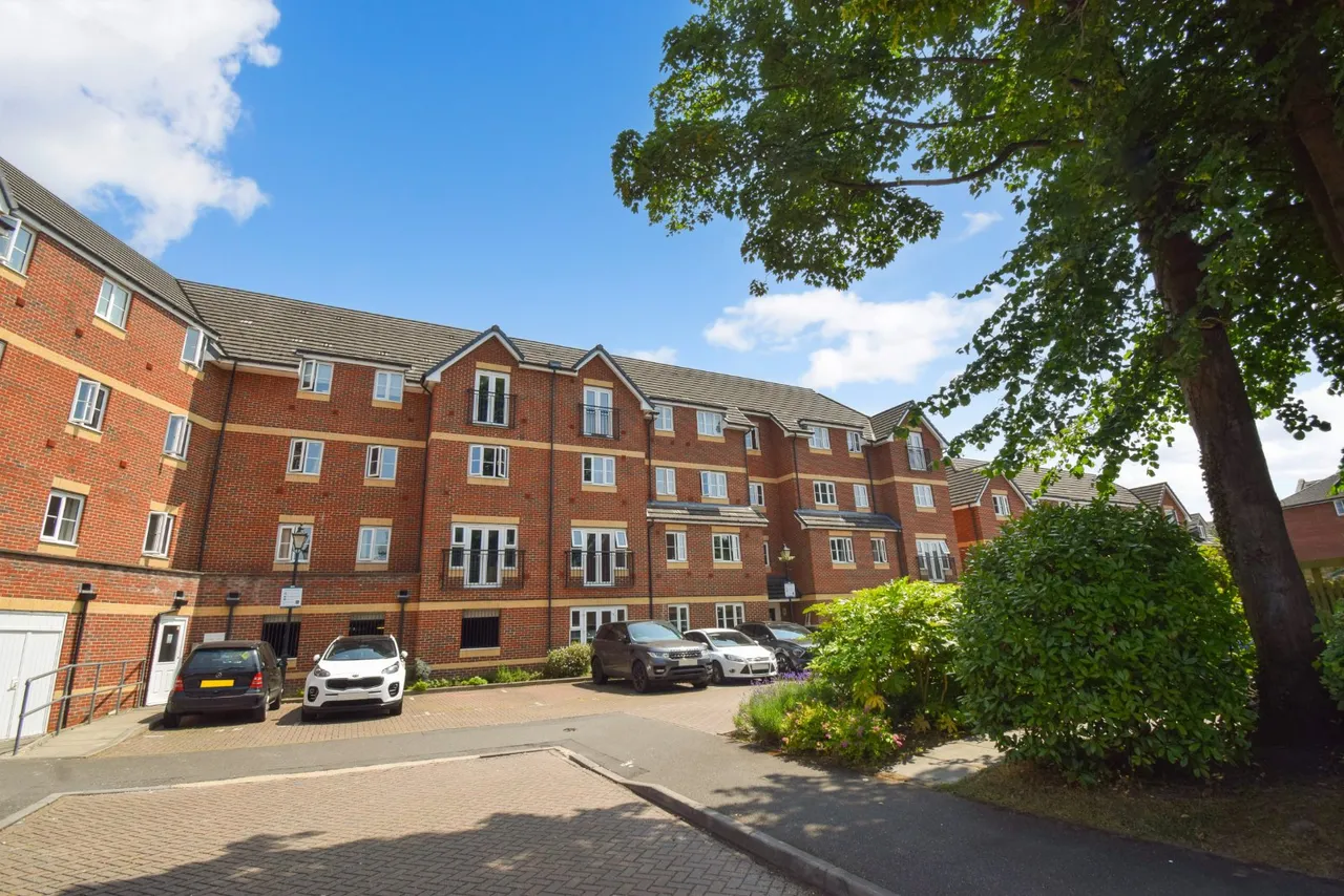 2 bed eaton avenue, cippenham, berkshire,sl1 for sale, Cippenham, Berkshire