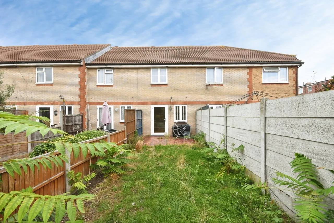Bexley Gardens, Chadwell Heath, RM6, photo 16