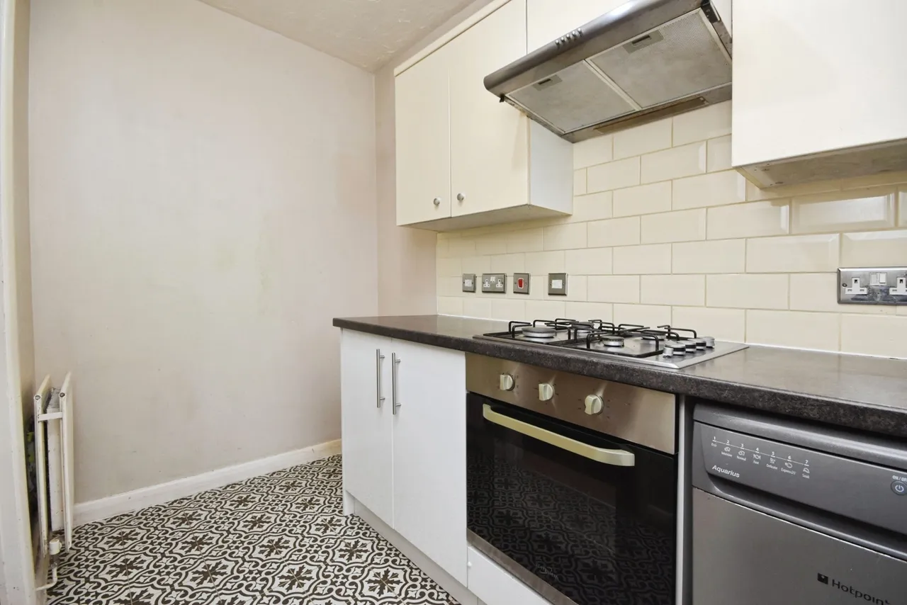 Bexley Gardens, Chadwell Heath, RM6, photo 8
