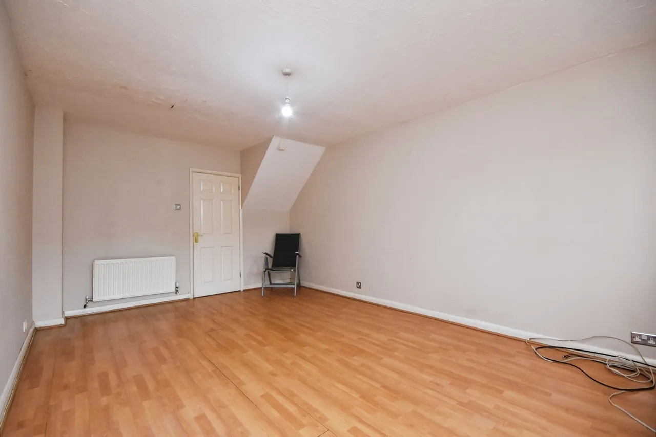 Bexley Gardens, Chadwell Heath, RM6, photo 5