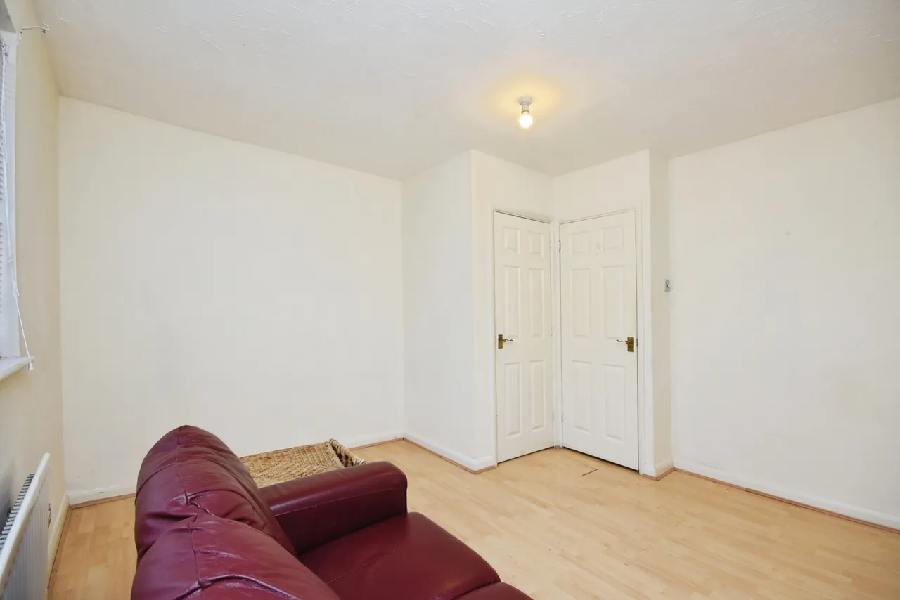 Bexley Gardens, Chadwell Heath, RM6, photo 14