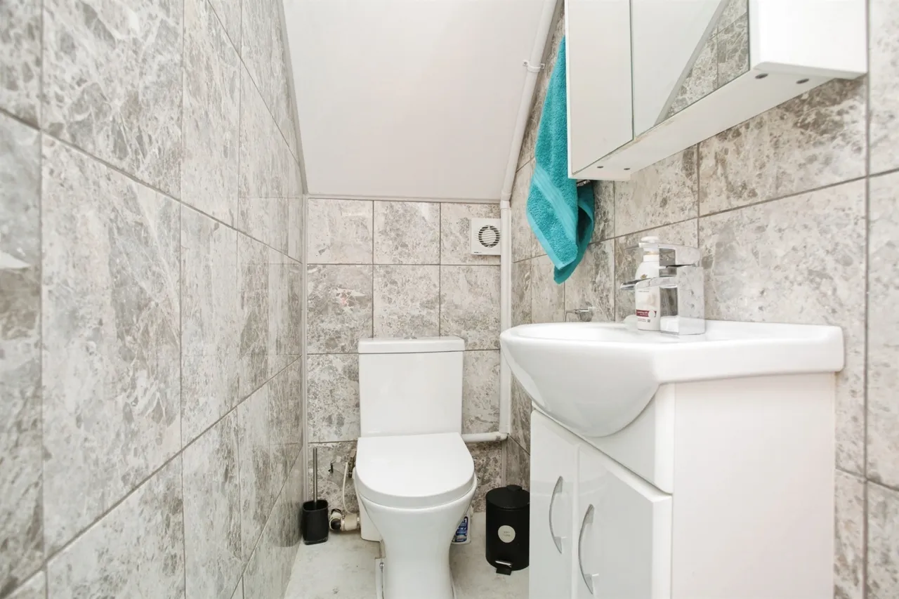 Wavere Court, Brownsover, CV21, photo 10