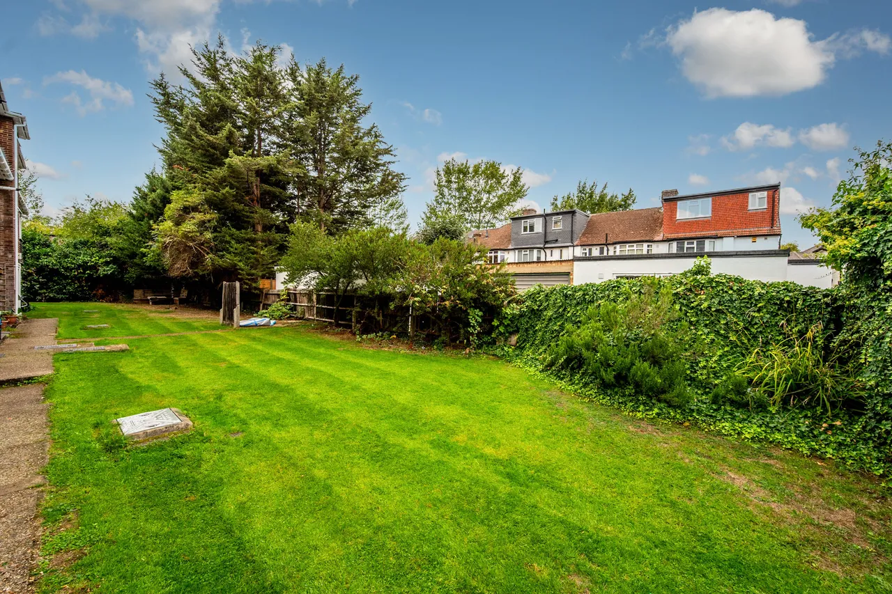 Morden, SM4, photo 7