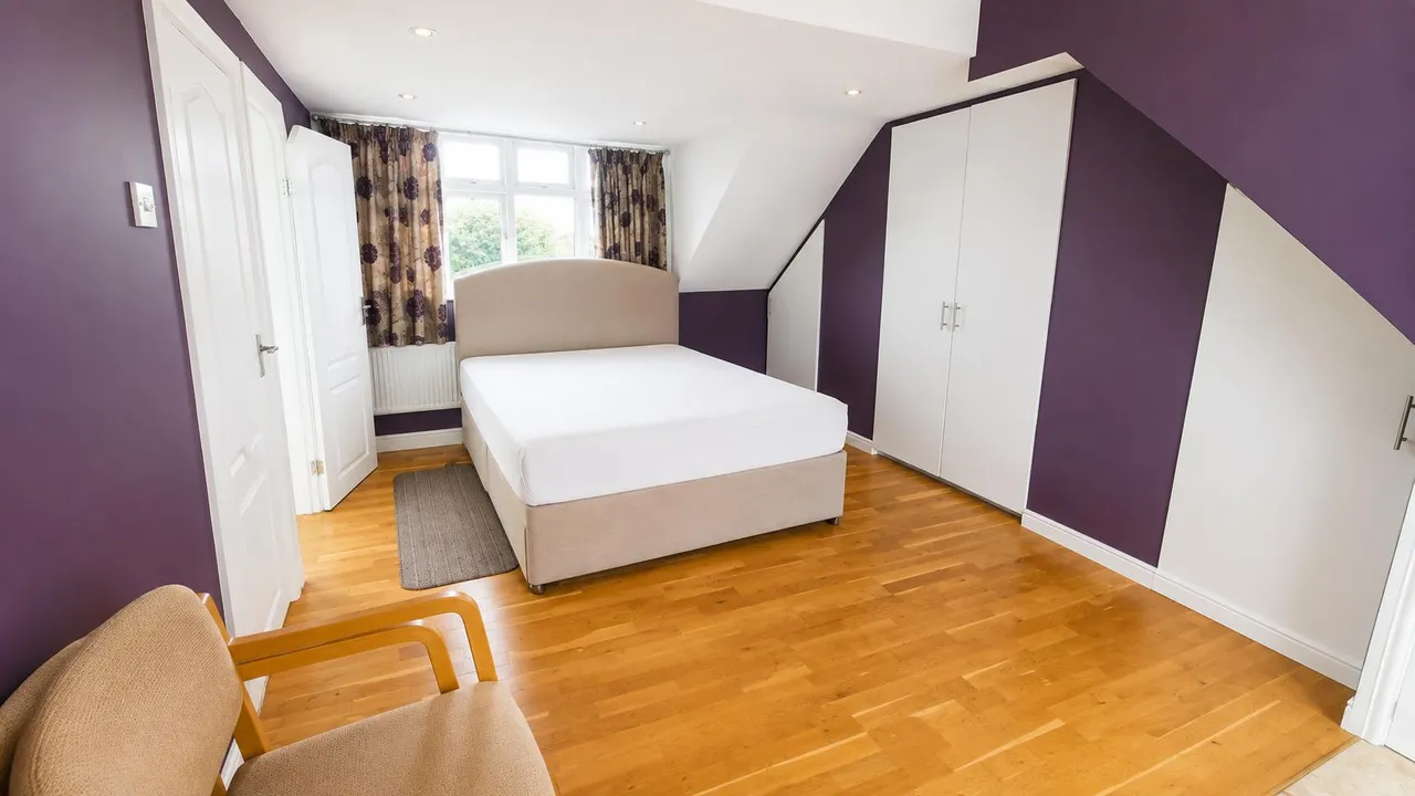 Tolworth Gardens, Chadwell Heath, RM6, photo 12