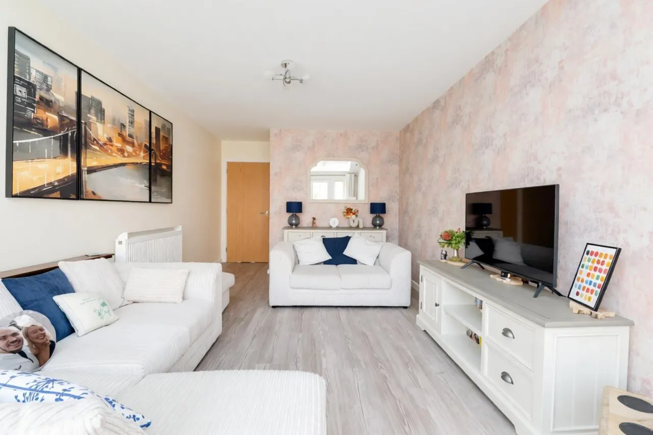 Joseph Reddrop Way, Crewe, photo 12