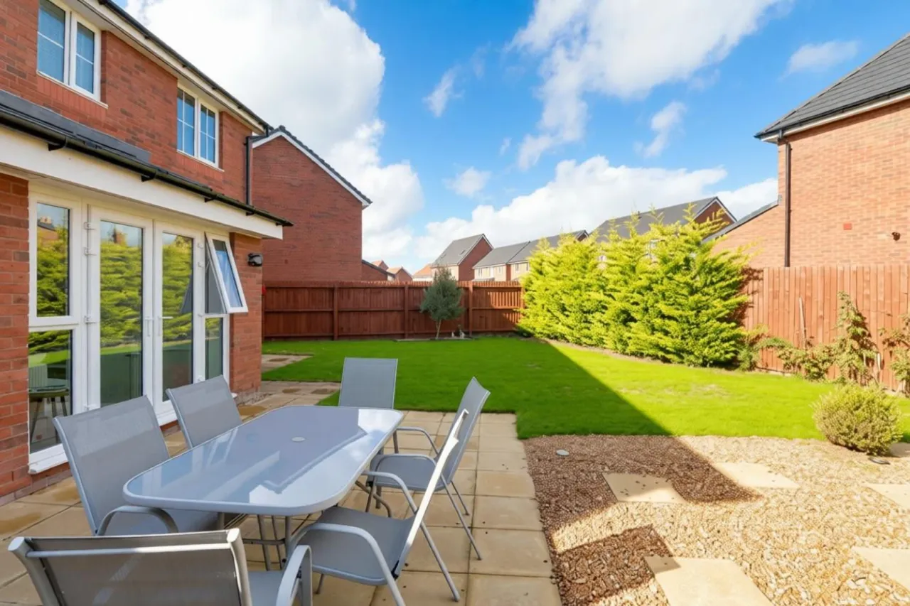Joseph Reddrop Way, Crewe, photo 26