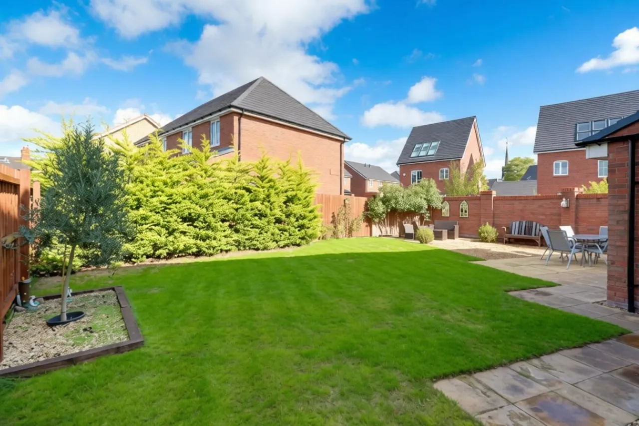 Joseph Reddrop Way, Crewe, photo 28