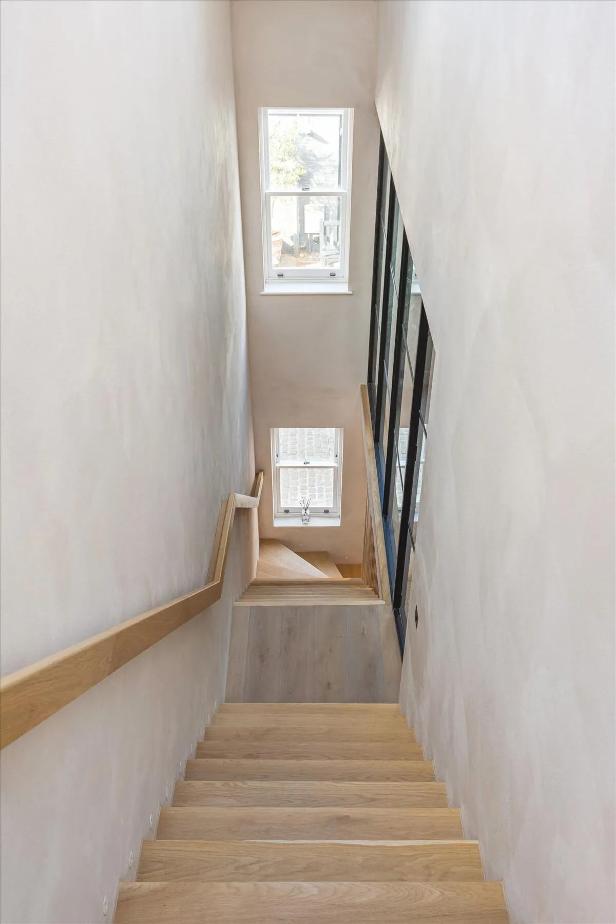 Russell Gardens Mews, London, W14, photo 6