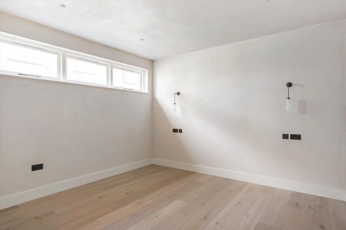 Russell Gardens Mews, London, W14, photo 10