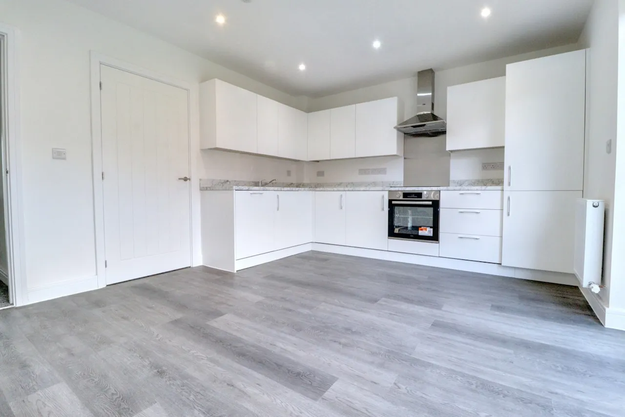 Eighth Avenue, Aylesbury, HP19, photo 3