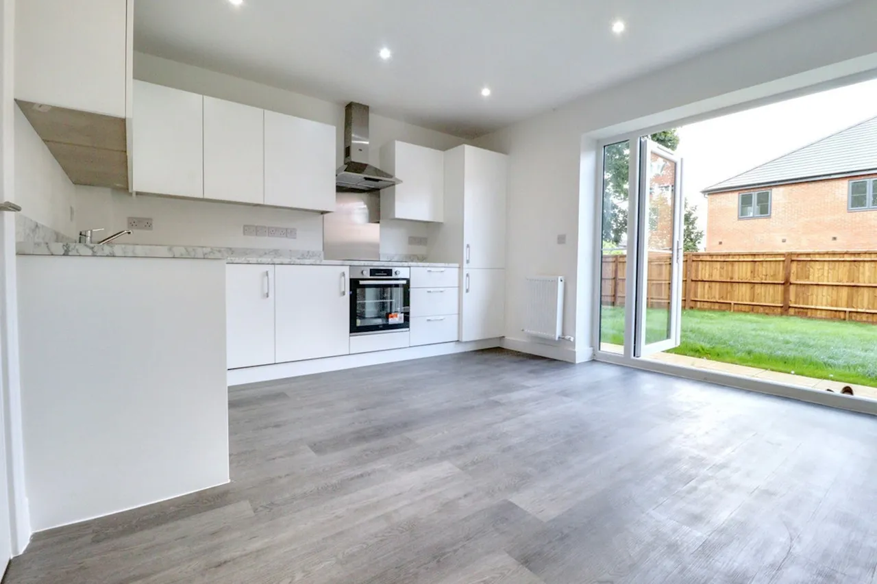 Eighth Avenue, Aylesbury, HP19, photo 2