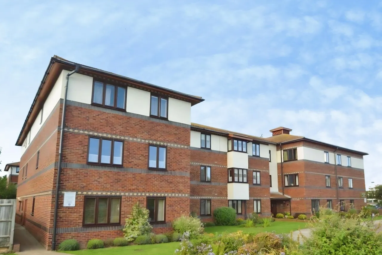 1 bed retirement property for sale, Park Road, Worthing, BN11