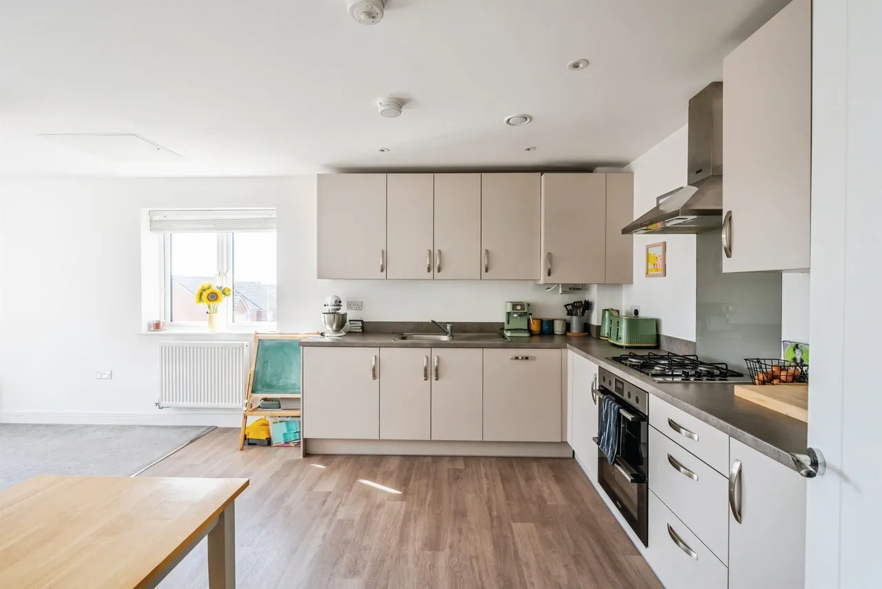 Newlands Place, Seaford, BN25, photo 3