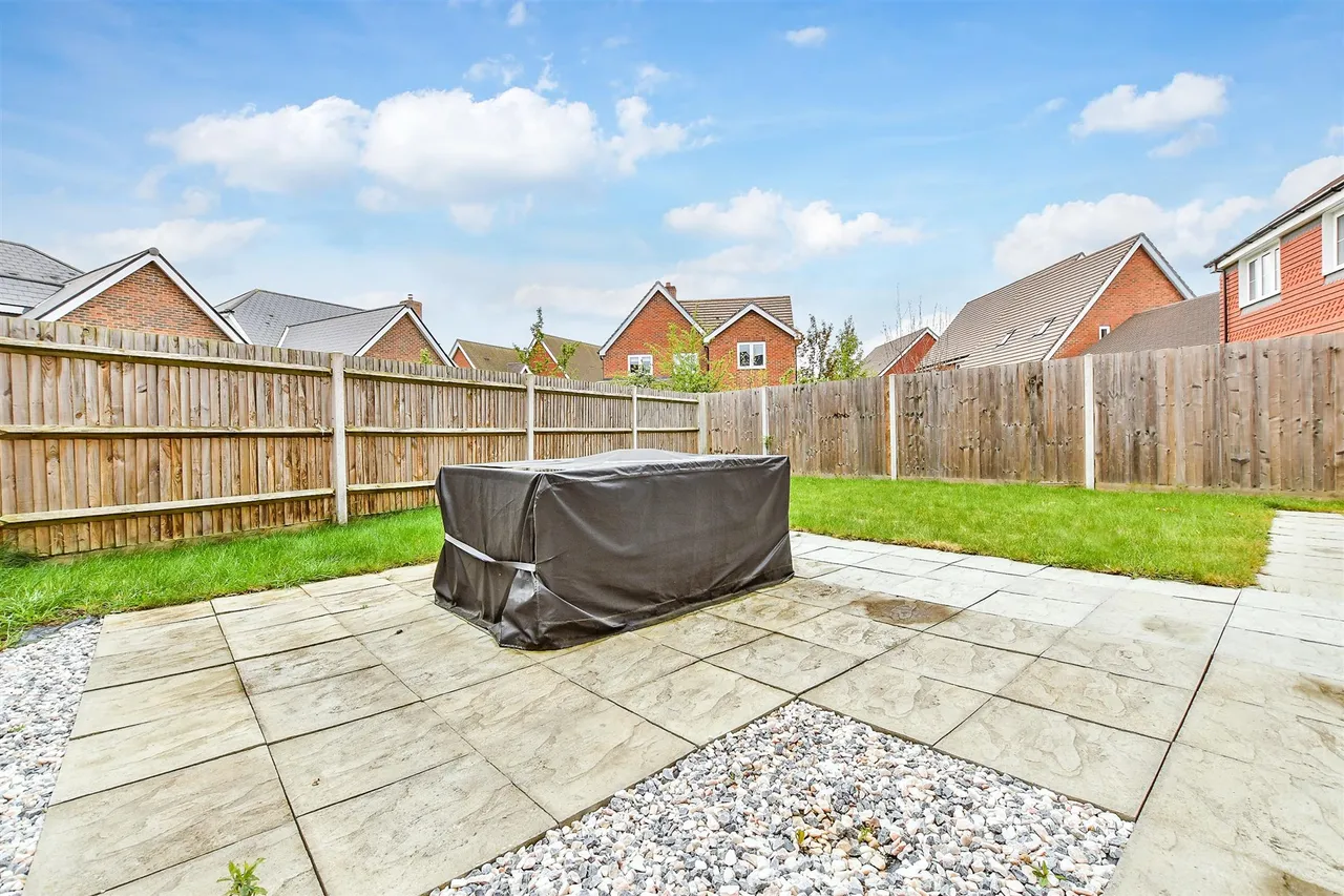 Seymour Drive, Marden, TN12, photo 10