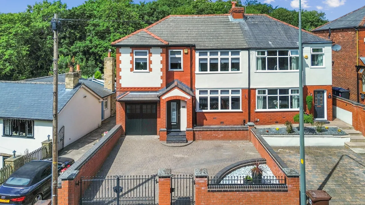 3 bed house for sale — Downall Green Road, Ashton-In-Makerfield, Wigan, Wigan, WN4 0NA