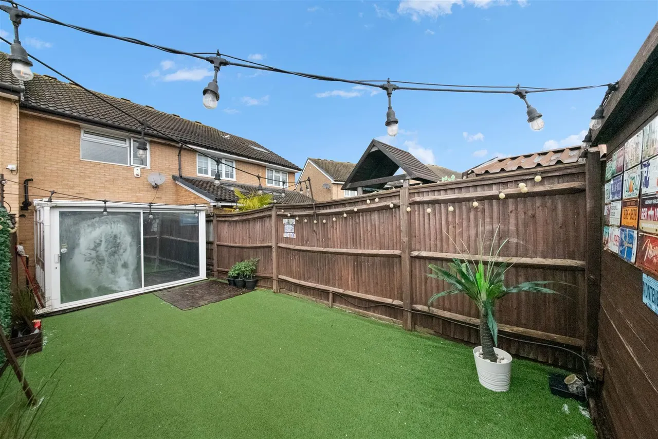 Ramulis Drive, Hayes, photo 15